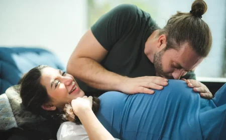 family-pregnant-woman-with-her-husband family-pregnant-woman-with-her-husband