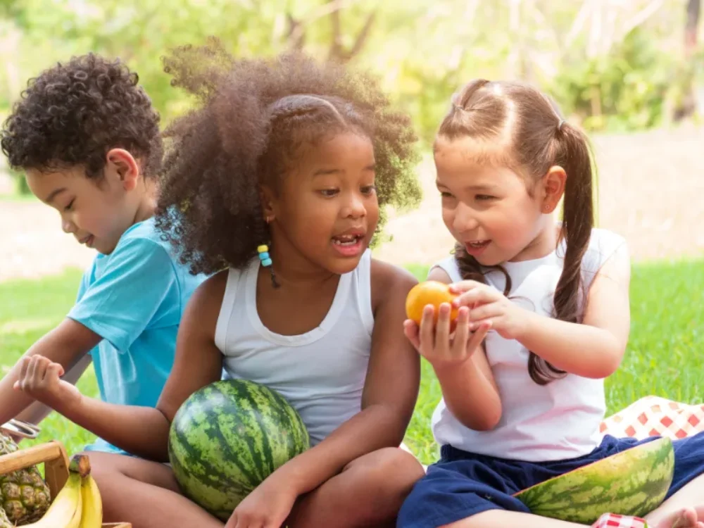 Importancia de una Alimentación Saludable para los Pequeños y 6 ejemplos